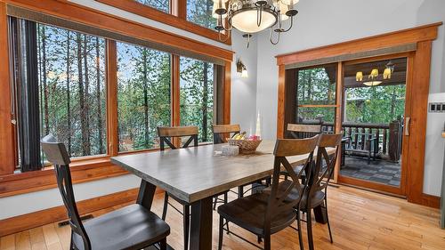 347 Forest Crowne Terrace, Kimberley, BC - Indoor Photo Showing Dining Room