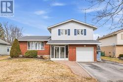 5 SILVER CRESCENT Port Hope, ON L1A 2C4
