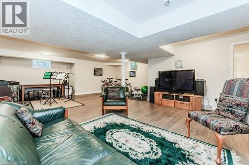 219 Corrie Crescent, Waterloo, ON - Indoor