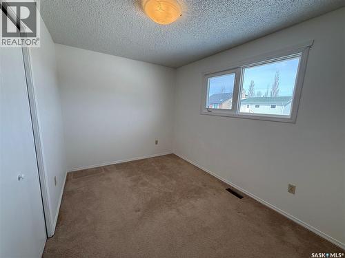 970 Larson Crescent, Eston, SK - Indoor Photo Showing Other Room