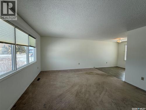970 Larson Crescent, Eston, SK - Indoor Photo Showing Other Room