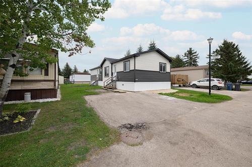 85 Sandale Drive, Winnipeg, MB - Outdoor