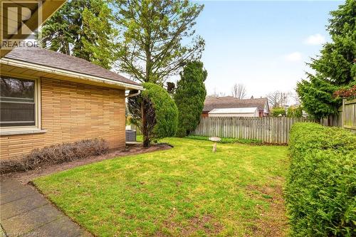 View of fenced yard - 890 Falcon Boulevard, Burlington, ON - Outdoor
