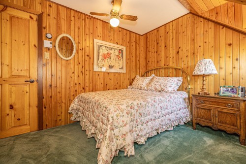 Chambre à coucher - 20 Ch. Poupart, Ivry-Sur-Le-Lac, QC 