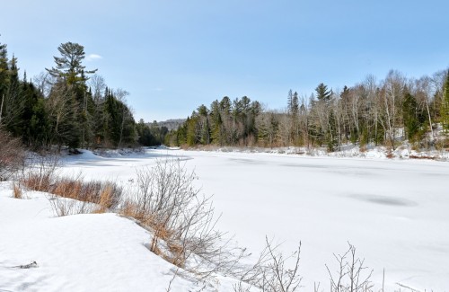 Bord de l'eau - Rue Latour, Sainte-Béatrix, QC 