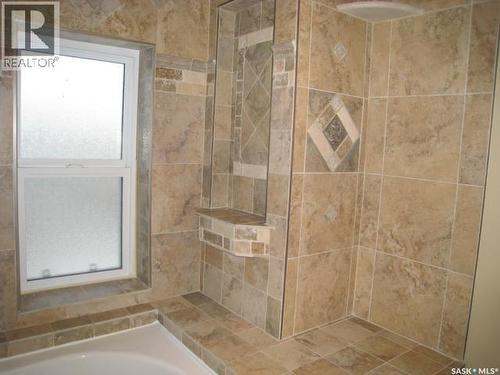 1437 Argyle Street, Regina, SK - Indoor Photo Showing Bathroom