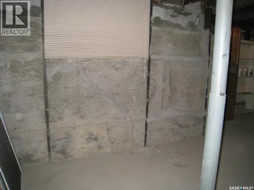 1437 Argyle Street, Regina, SK - Indoor