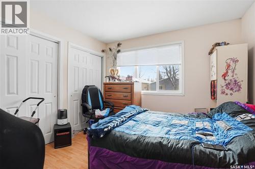 222 V Avenue S, Saskatoon, SK - Indoor Photo Showing Bedroom