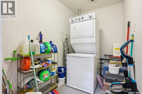 222 V Avenue S, Saskatoon, SK - Indoor Photo Showing Laundry Room