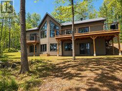 424 LAKEWOODS DRIVE Madawaska Valley, ON K0J 1B0