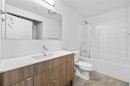 Salle de bains - 103-250 Boul. Hymus, Pointe-Claire, QC  - Indoor Photo Showing Bathroom 