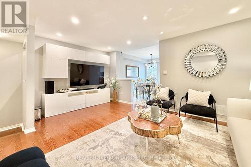 46 REVELSTOKE CRESCENT  Richmond Hill, ON L4B 4T2