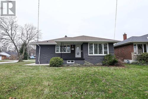 325 GRANTHAM AVENUE  St. Catharines (Carlton/Bunting), ON L2M 5A8
