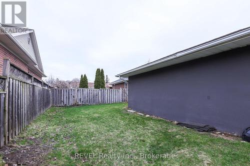 325 Grantham Avenue, St. Catharines (Carlton/Bunting), ON - Outdoor