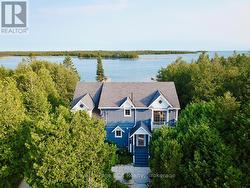 127 PINE TREE HARBOUR ROAD Northern Bruce Peninsula, ON N0H 1Z0