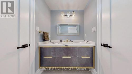 5351 Forest Ridge Drive, Mississauga, ON - Indoor Photo Showing Bathroom