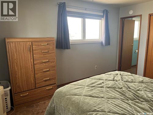 333 7Th Street, Alameda, SK - Indoor Photo Showing Bedroom