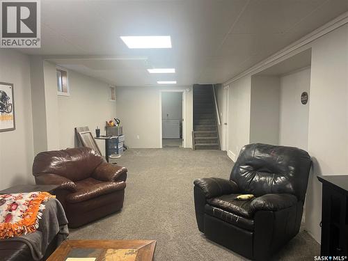 333 7Th Street, Alameda, SK - Indoor Photo Showing Basement