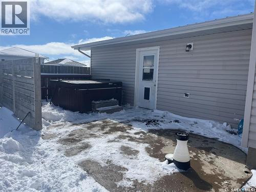 333 7Th Street, Alameda, SK - Outdoor With Exterior
