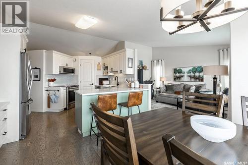 330 Pobran Crescent, Saskatoon, SK - Indoor Photo Showing Kitchen With Stainless Steel Kitchen