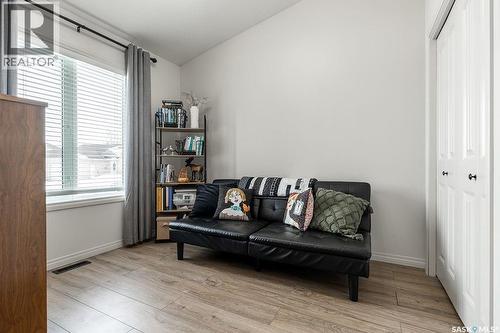 330 Pobran Crescent, Saskatoon, SK - Indoor