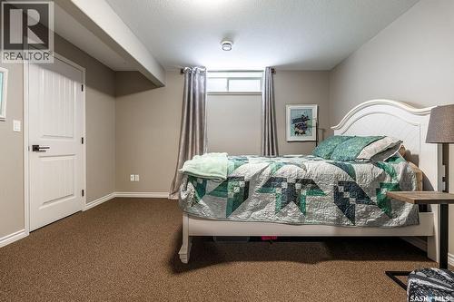 330 Pobran Crescent, Saskatoon, SK - Indoor Photo Showing Bedroom