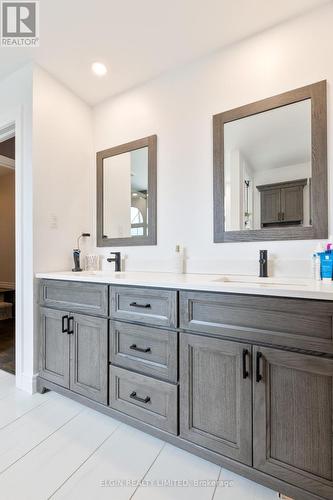 219 Sunset Drive, St. Thomas, ON - Indoor Photo Showing Bathroom