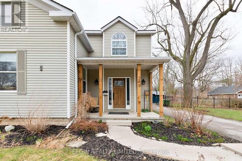 219 Sunset Drive, St. Thomas, ON - Outdoor With Facade