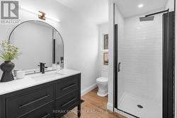 Main floor bath. - 