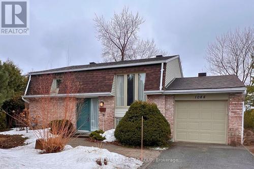 1044 ADLEY ROAD  Ottawa, ON K1J 8B9