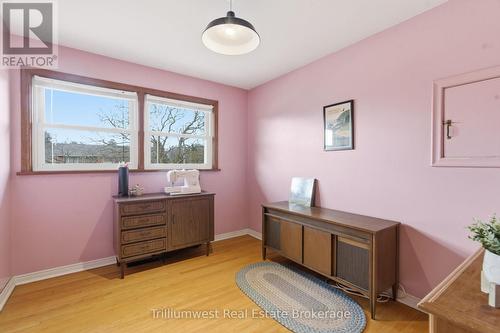 135 Burbank Road, Kitchener, ON - Indoor