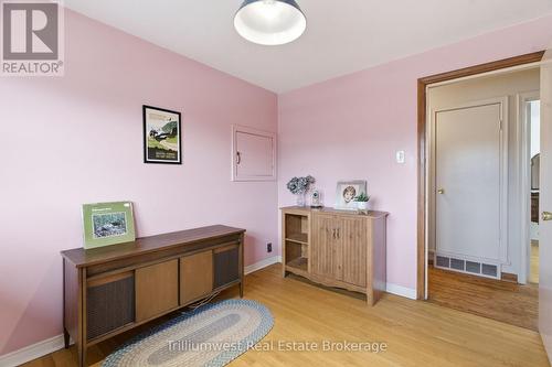 135 Burbank Road, Kitchener, ON - Indoor