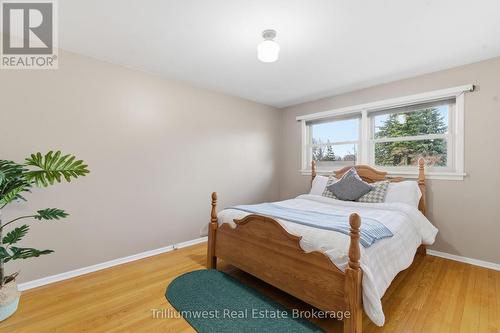 135 Burbank Road, Kitchener, ON - Indoor Photo Showing Bedroom