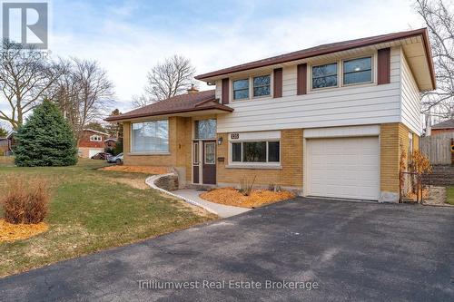 135 Burbank Road, Kitchener, ON - Outdoor