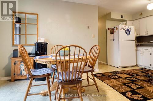 44 Breckenridge Drive, Kitchener, ON - Indoor Photo Showing Dining Room