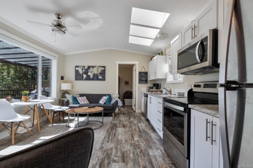 5211 Sooke Rd, Sooke, BC 