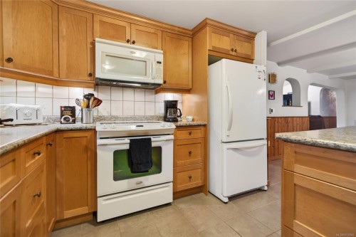 1267 Don Rd, Comox, BC 