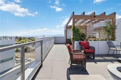 601-501 Park Pl Esquimalt, BC V9A 0H3