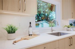 5180 Rutli Meadows Pl Saanich, BC V8Y 1X6