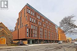 417 - 1720 BAYVIEW AVENUE Toronto, ON M4G 3C4