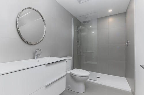 Bathroom - 123-585 Av. Glengarry, Mont-Royal, QC - Indoor Photo Showing Bathroom