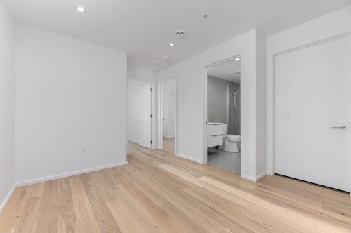 Den - 123-585 Av. Glengarry, Mont-Royal, QC - Indoor Photo Showing Other Room