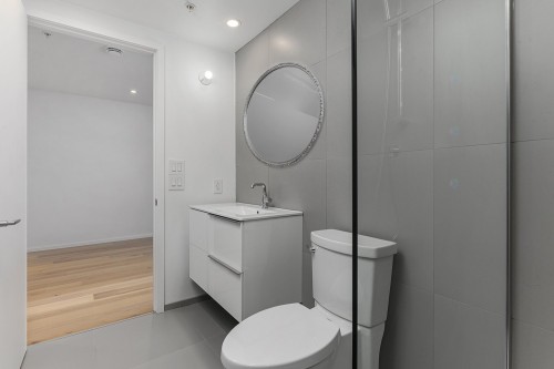 Bathroom - 123-585 Av. Glengarry, Mont-Royal, QC - Indoor Photo Showing Bathroom