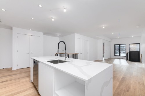 Kitchen - 123-585 Av. Glengarry, Mont-Royal, QC - Indoor Photo Showing Kitchen