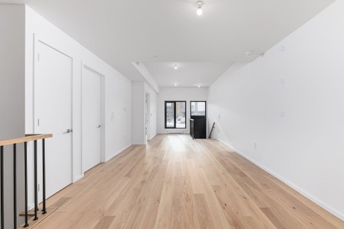 Living Room - 123-585 Av. Glengarry, Mont-Royal, QC - Indoor Photo Showing Other Room