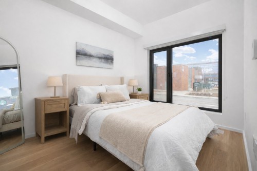 Master Bedroom - 123-585 Av. Glengarry, Mont-Royal, QC - Indoor Photo Showing Bedroom