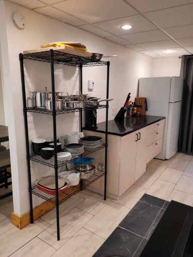 Kitchen - 7559A Av. Wiseman, Montréal (Villeray/Saint-Michel/Parc-Extension), QC - Indoor