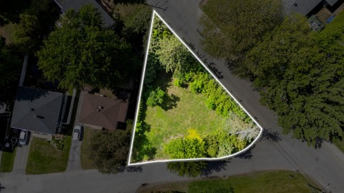 Floor Plan - 1601 Rue Lakebreeze, Deux-Montagnes, QC 