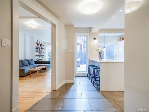 Vue d'ensemble - 8410 Rue Foucher, Montréal (Villeray/Saint-Michel/Parc-Extension), QC - Indoor Photo Showing Other Room