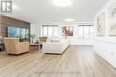 Ph6 - 135 Pond Drive, Markham, ON  - Indoor Photo Showing Living Room 